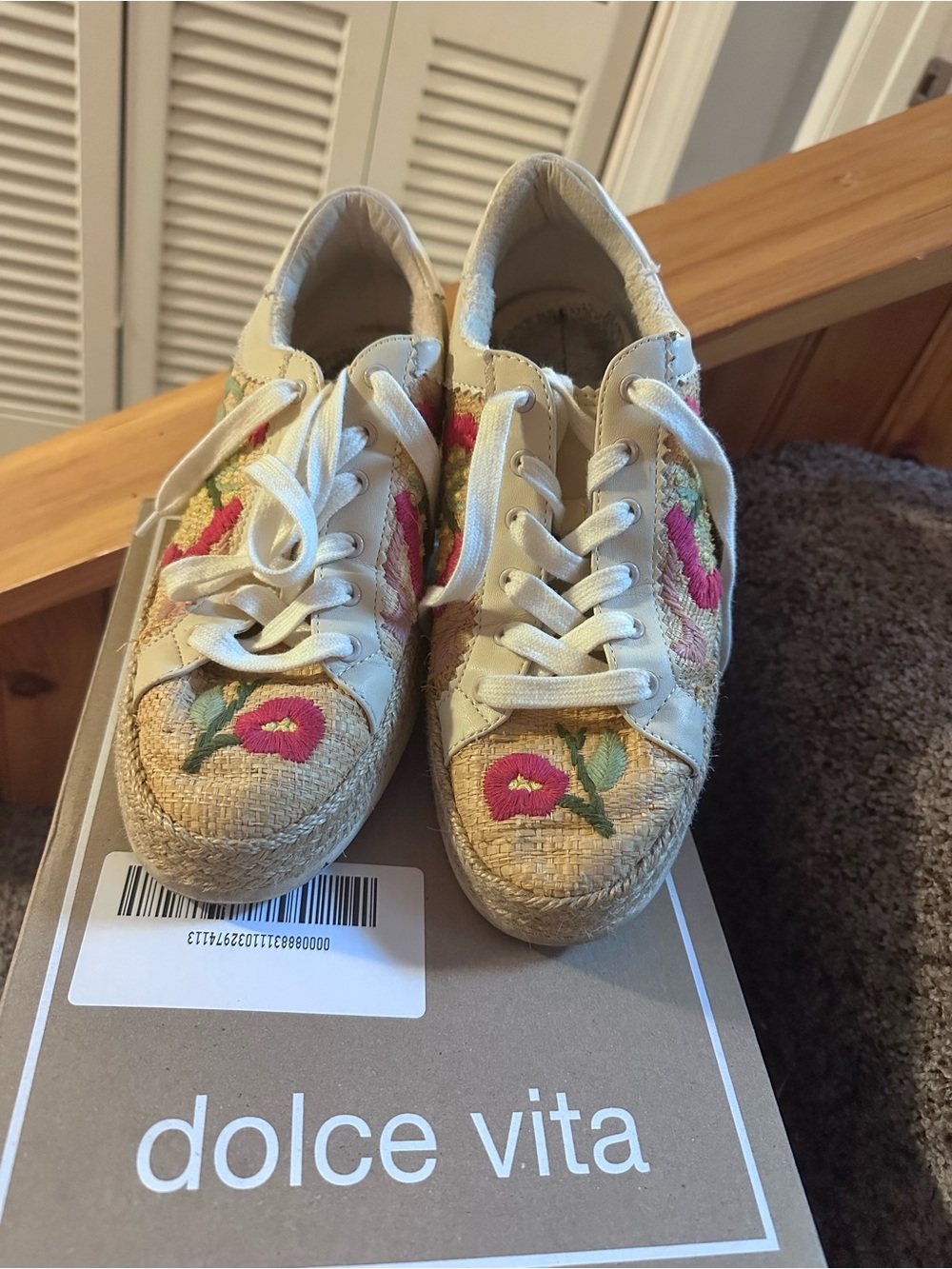 DOLCE VITA Azalia Floral Sneaker